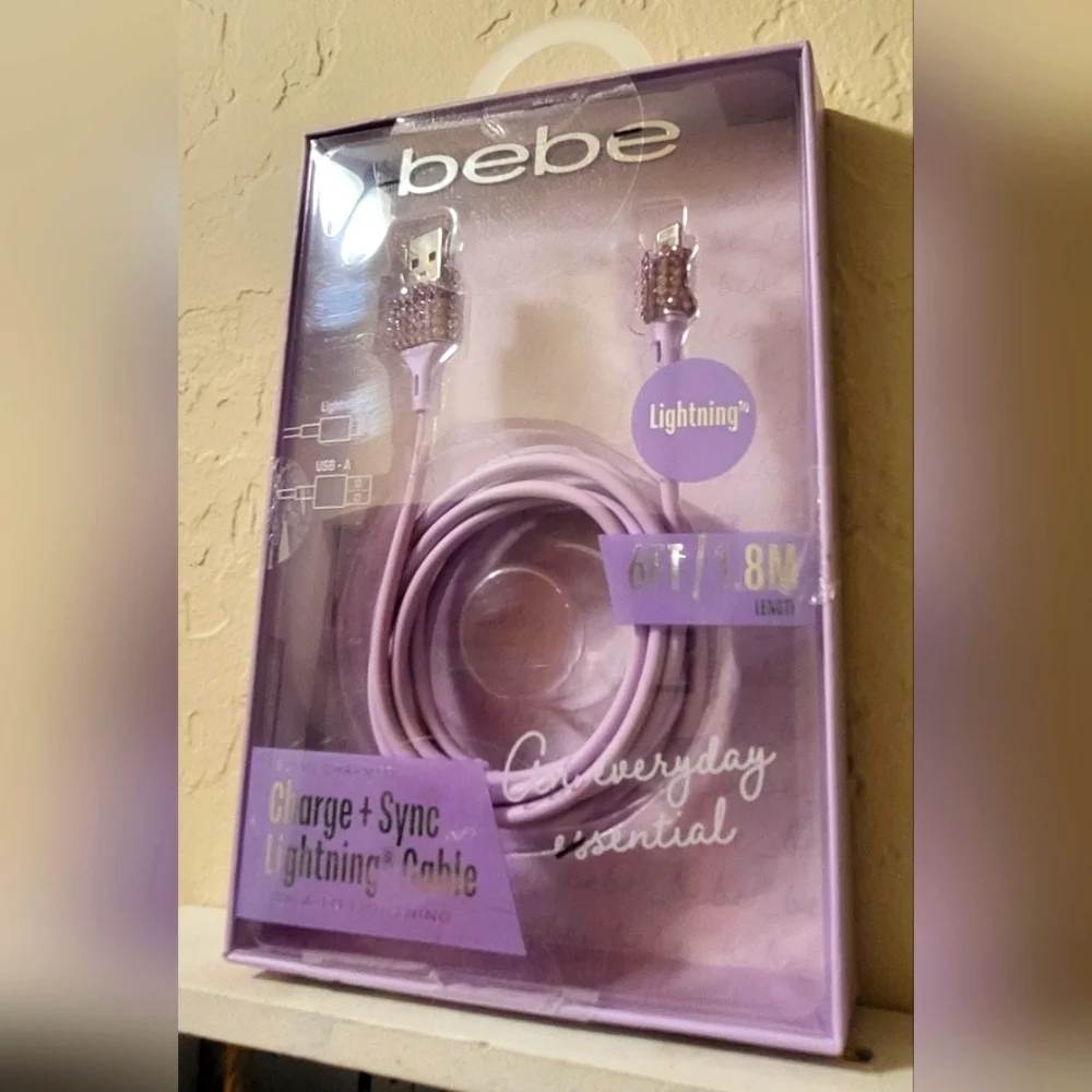BEBE BLING CHARMED 6' CHARGE+SYNC LIGHTNING CABLE